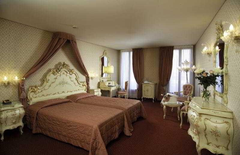Hotel Rialto Venice Room photo
